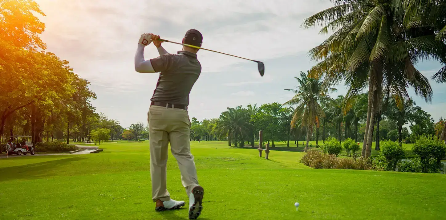 Campo de golf de 9 hoyos en Larimar City